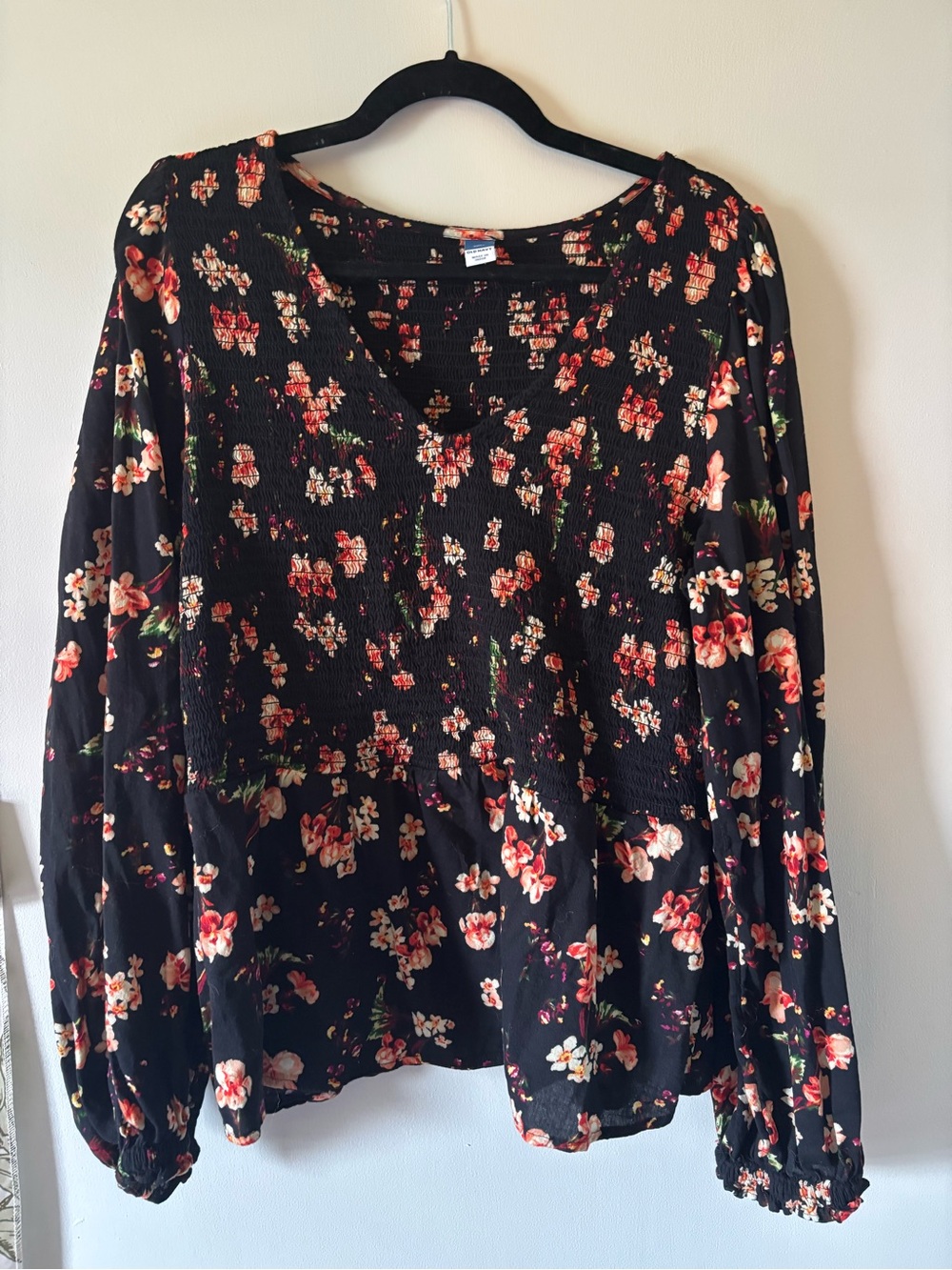 Old Navy- Smocked Black Floral V-Neck Long Sleeve Women's Top
